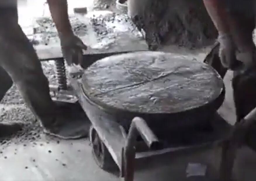 制作水泥振动平台视频.jpg